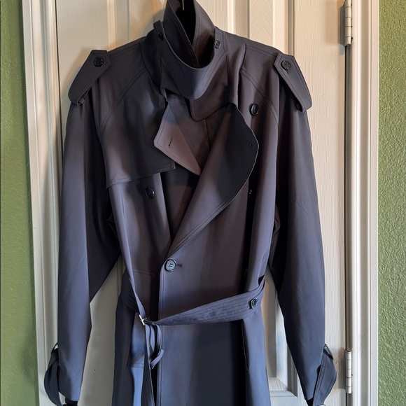 The Frankie Shop trench - Picture 2 of 10